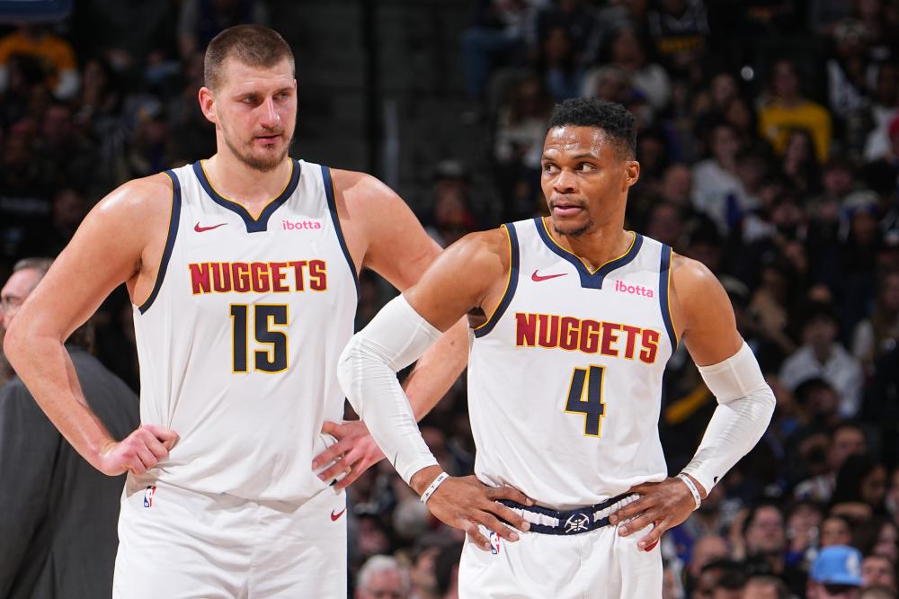 星正悄然冉 星正悄然冉