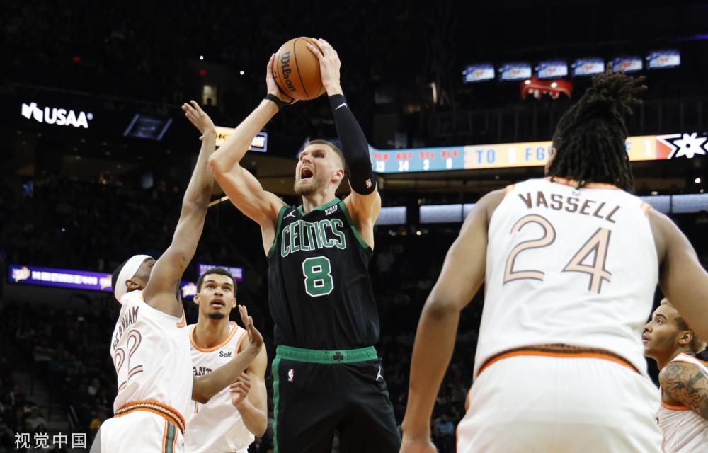 和季后赛中 和季后赛中