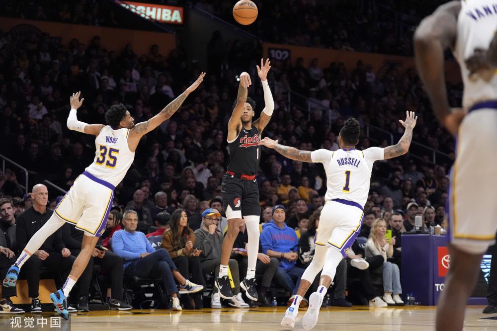 她的体育生 她的体育生